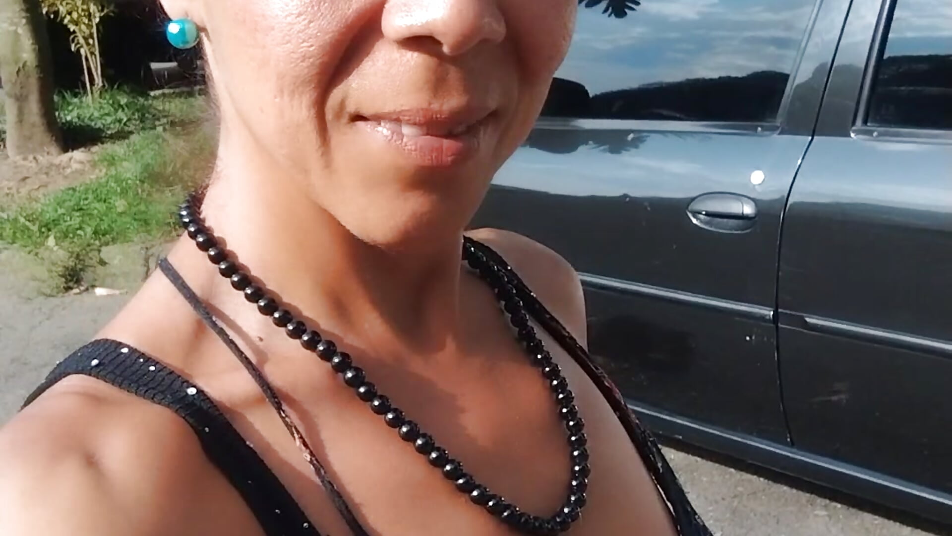 Al aire libre soy feliz 😍🤩😁 - video by Lady_Lolla11 cam model