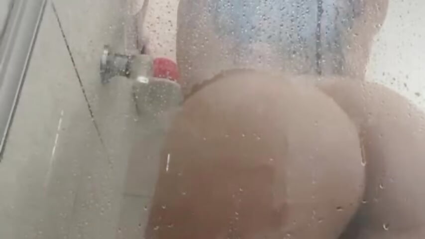 sexy shower - video av LunaCandy_ cam-modell