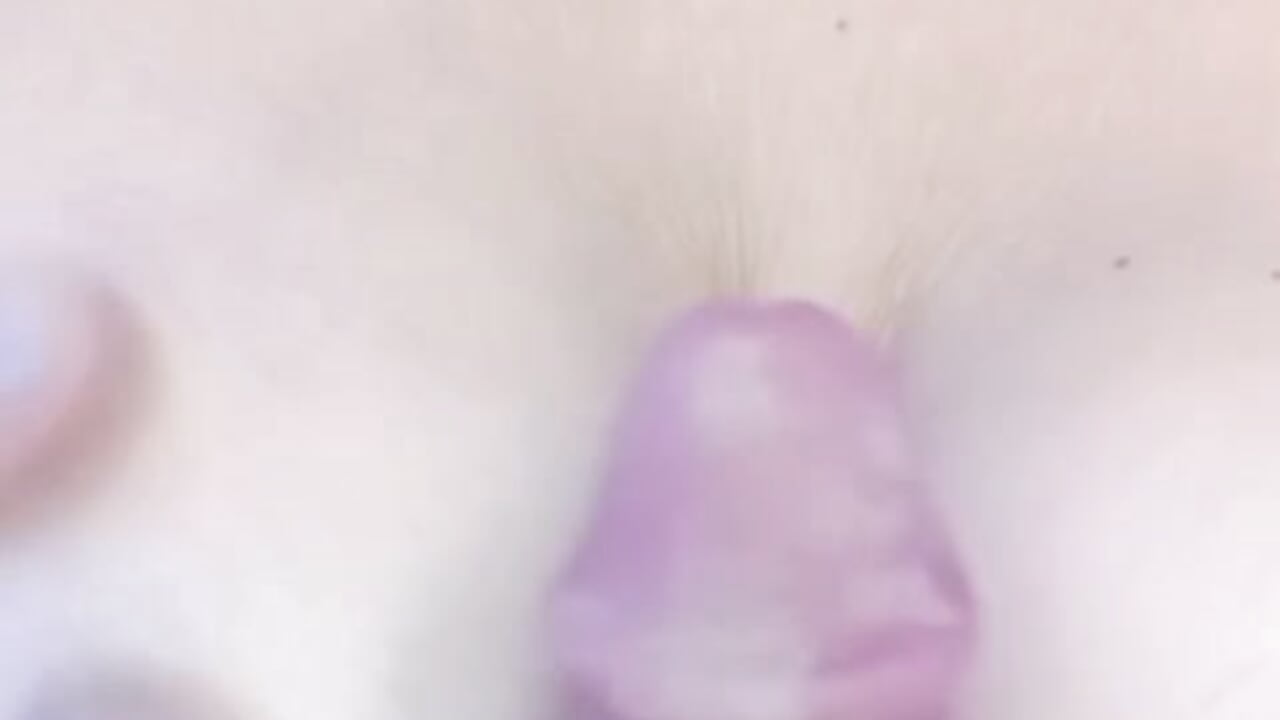 Masturbating your cock in the middle of my tits🍆🍒