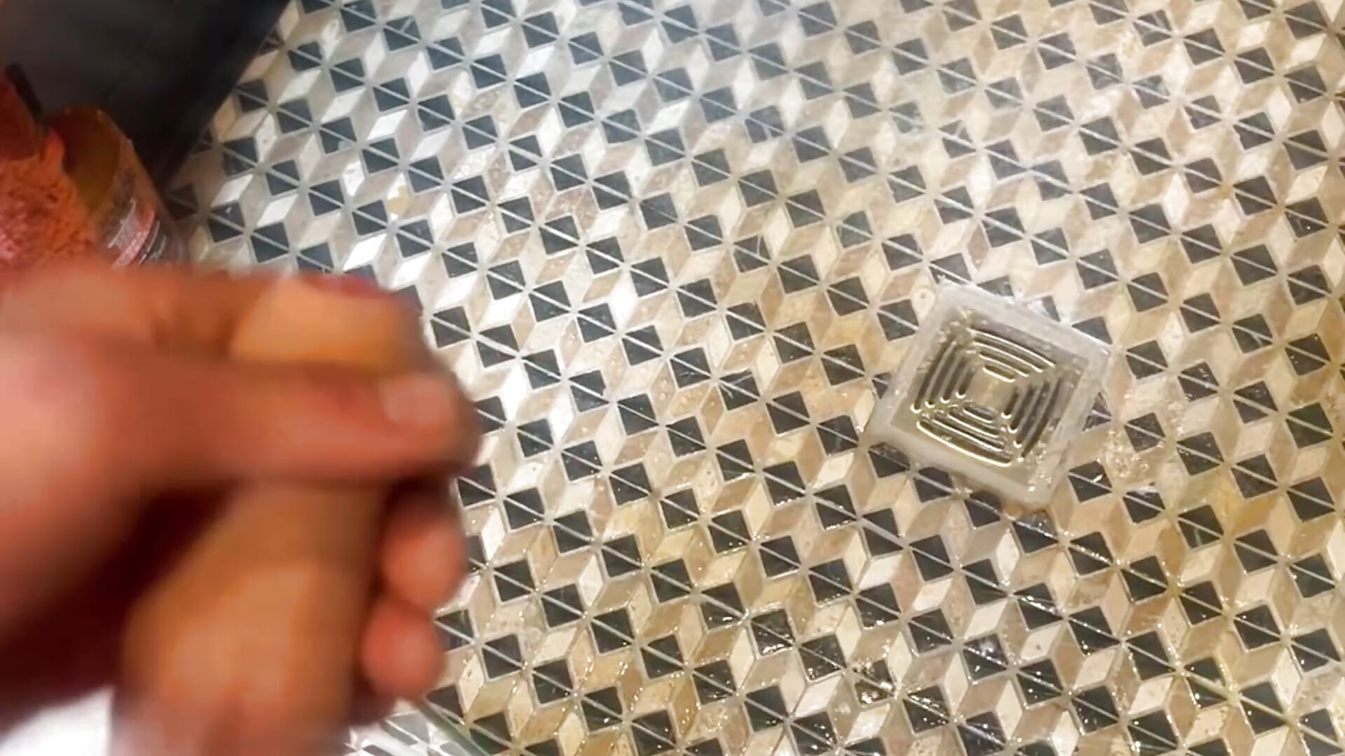 Shower play - vidéo du modèle de showcams LKC94