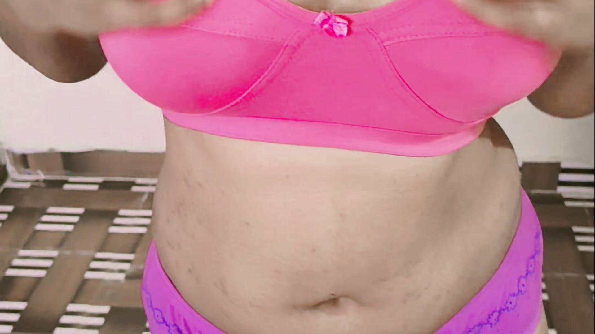 1000075618 - video by Telugu_cpl_ cam model