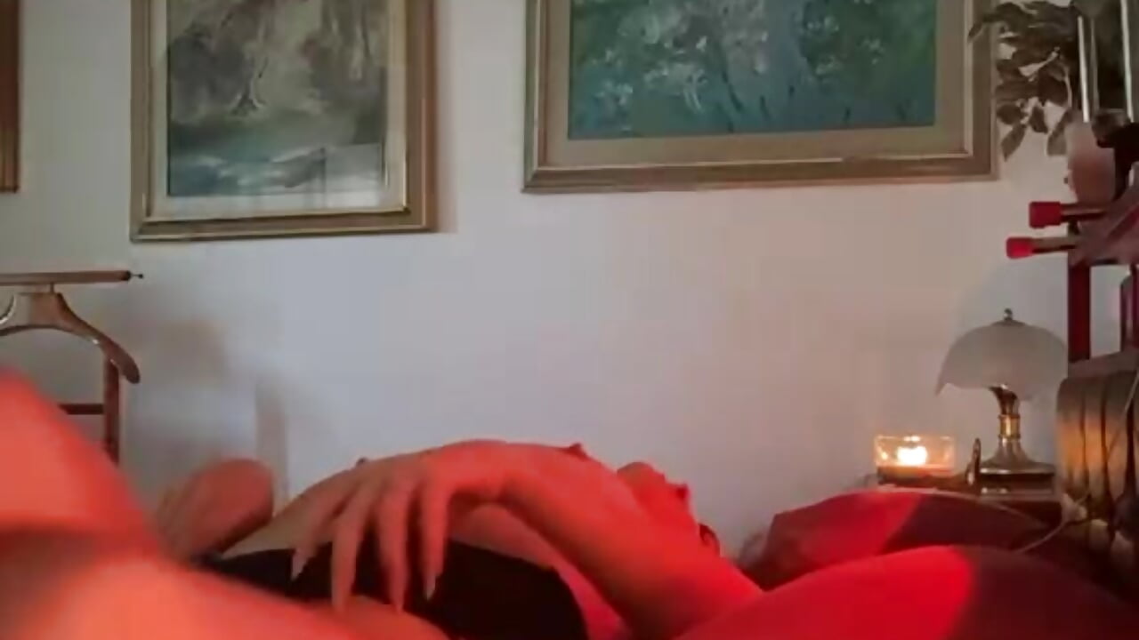 candlelight masturbation and oil body