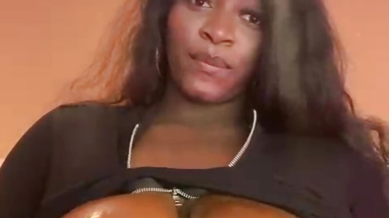 Huge big melons! - βίντεο μοντέλου BetsyBennet_