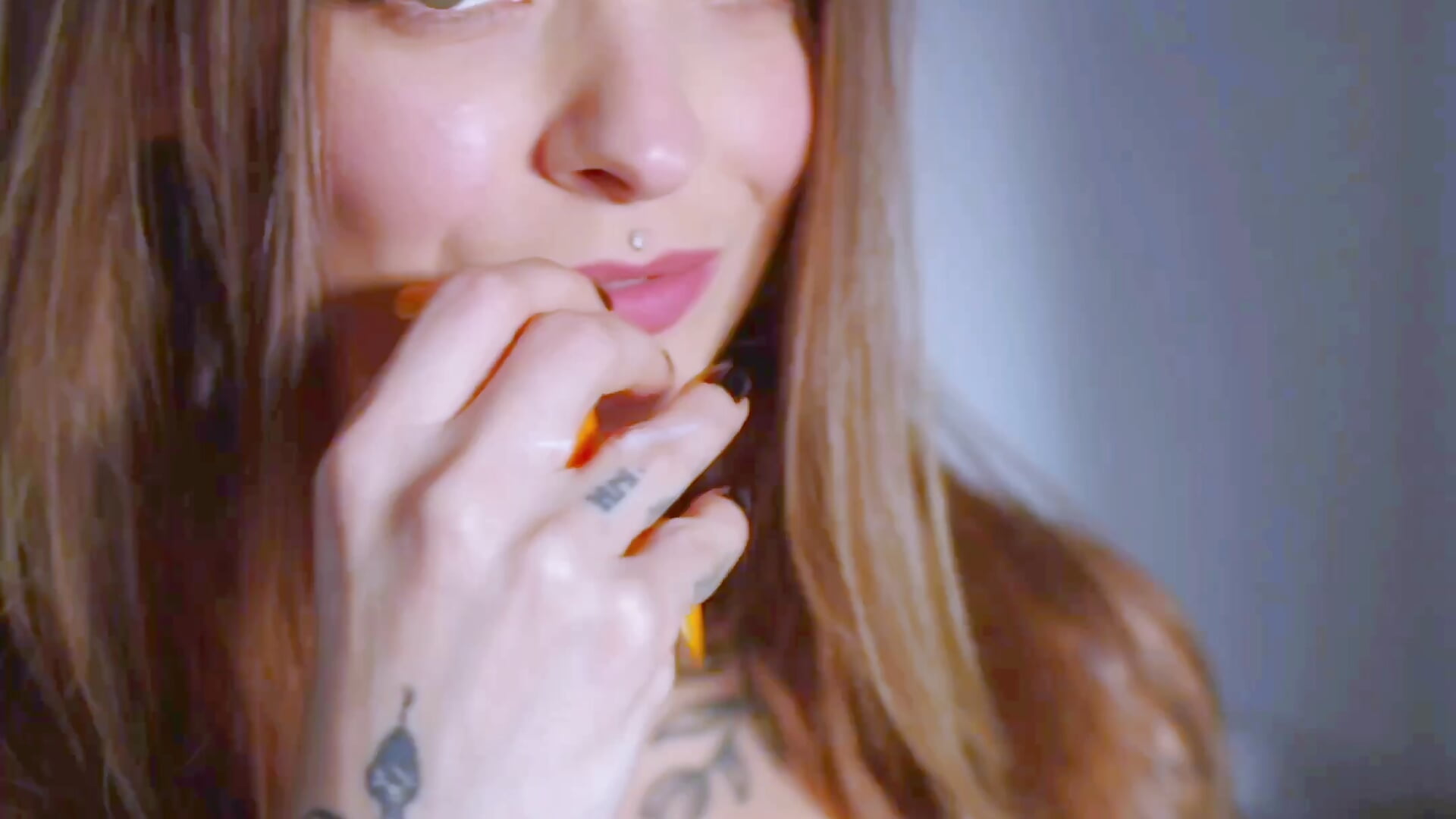 Você quer comer? - video od modelky/modela azimmer__