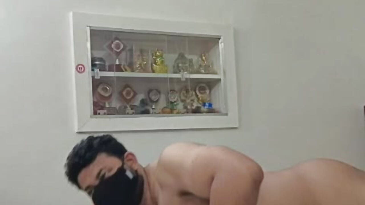 bottom fuck - video by Cena_desihunk cam model