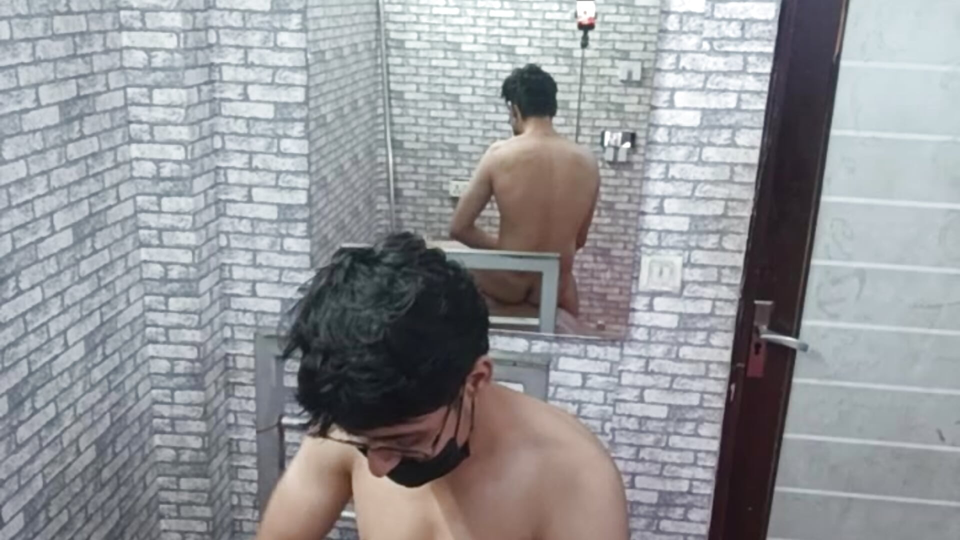 Cheetah sucked by young man brutally — filmik Cena_desihunk, modela(-lki) na kamerkach