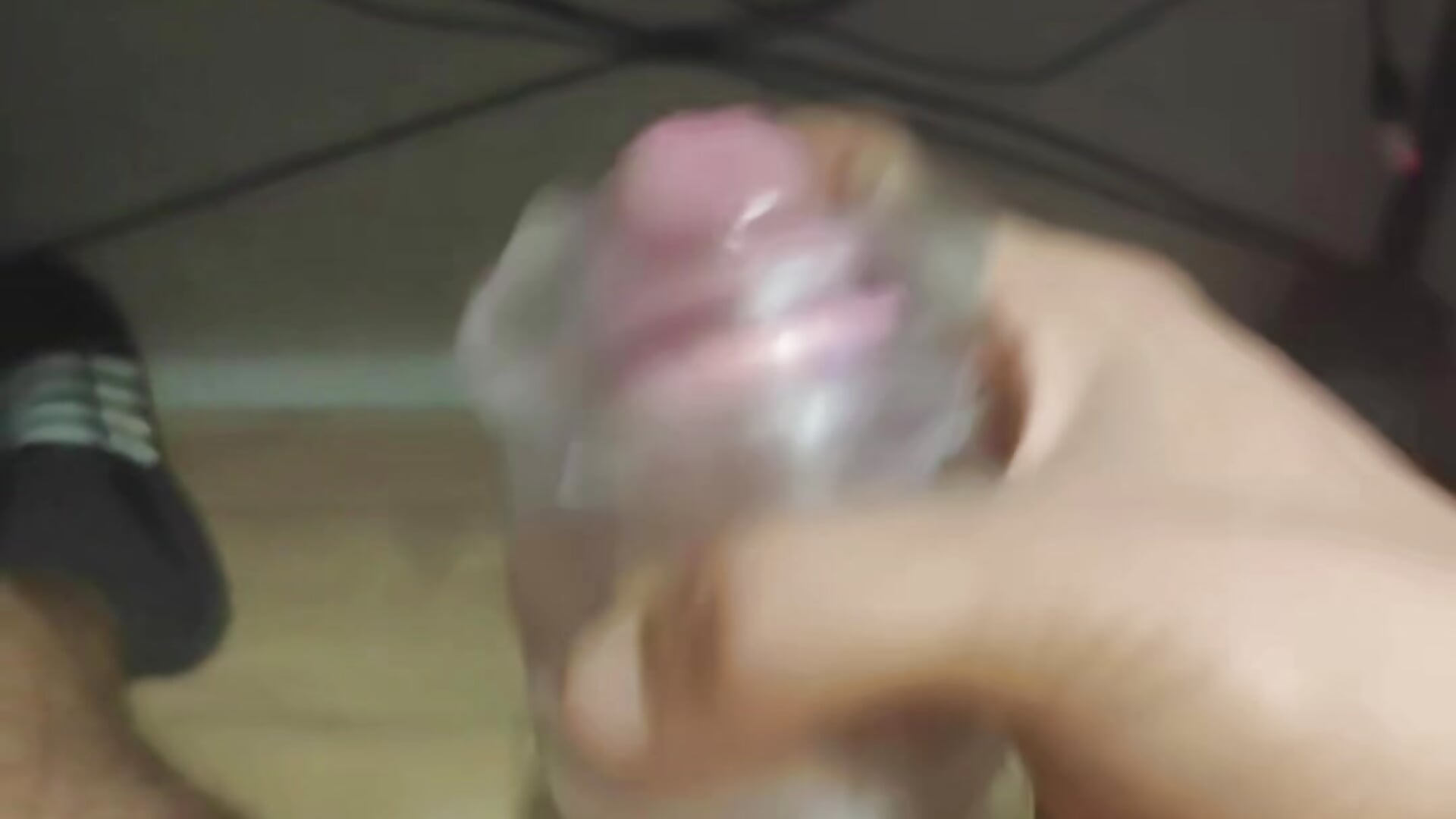 HUGE CUMSHOT / ENORME EJACULATION - Yoloyo93主播的视频