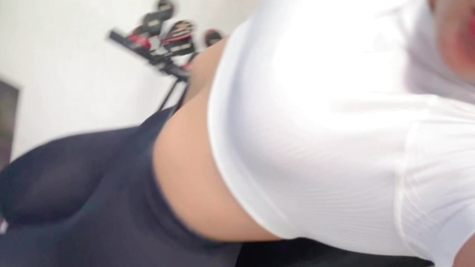 Train with me 🥵 - video by palomabela cam model