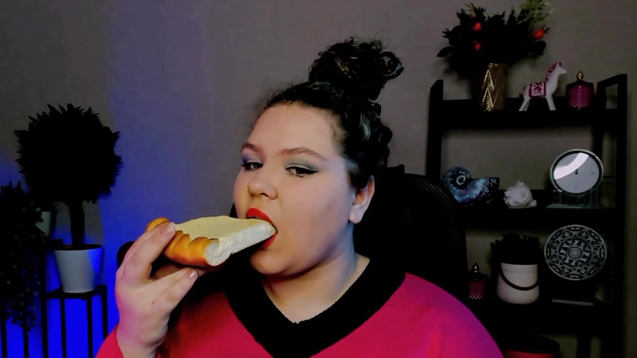 eating my favorite candy😋 - clip cu FlorenceAnderson model videochat