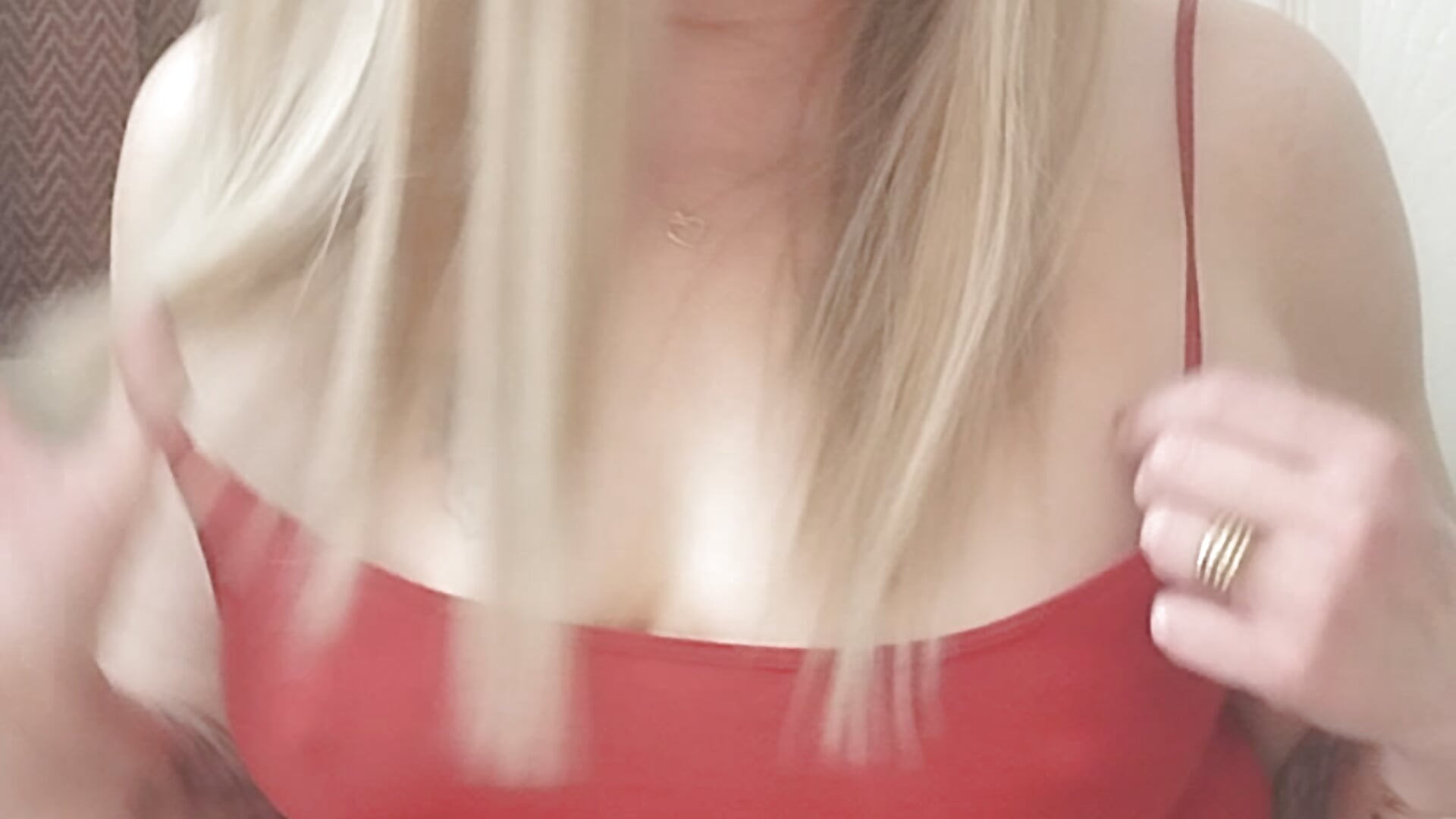 Teaser - video di MissHoneyPenny modella di cam