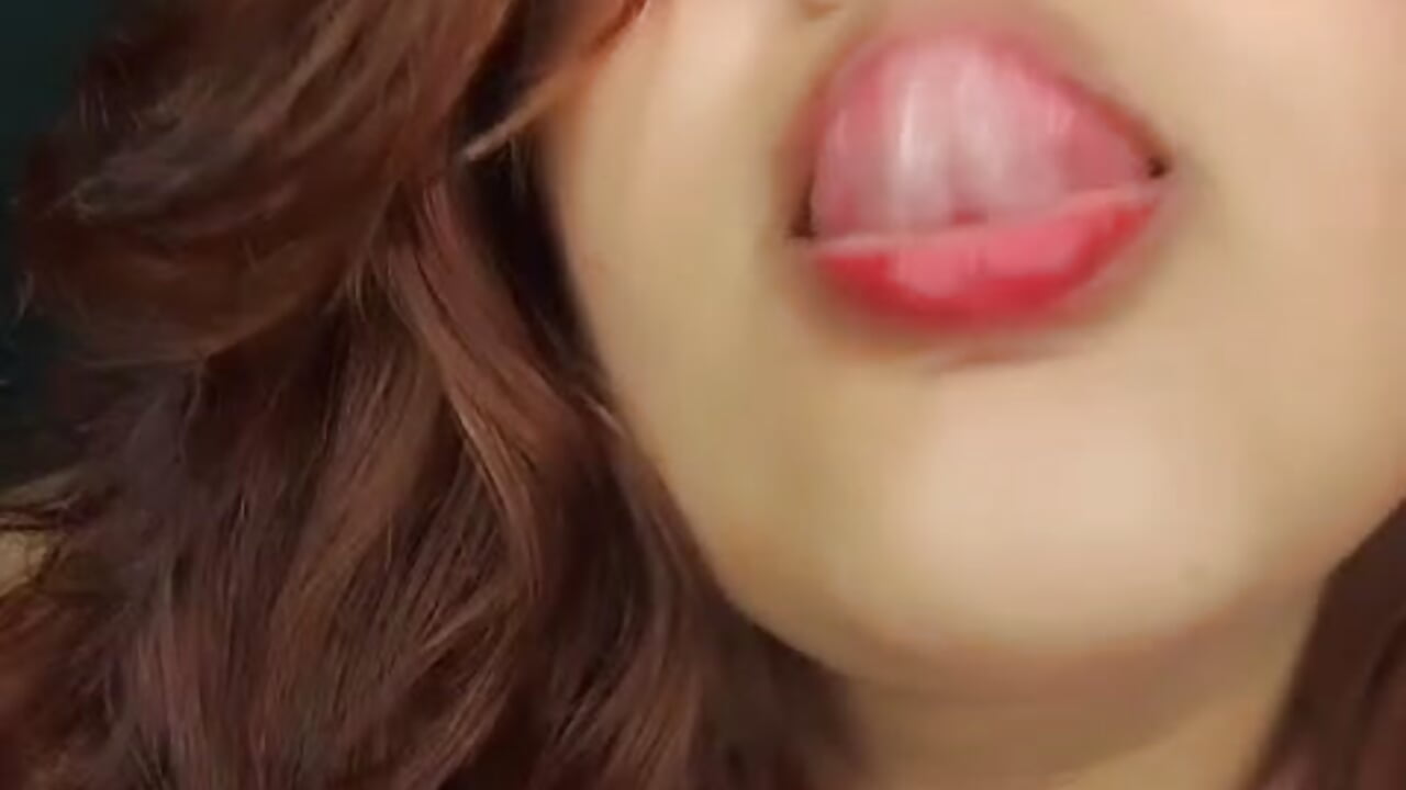 LANGUAGE - video by ailyn_maury cam model