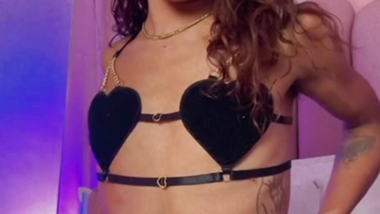 kiss my love🫦👄 - Video von NicoleMadrird Cam-Model