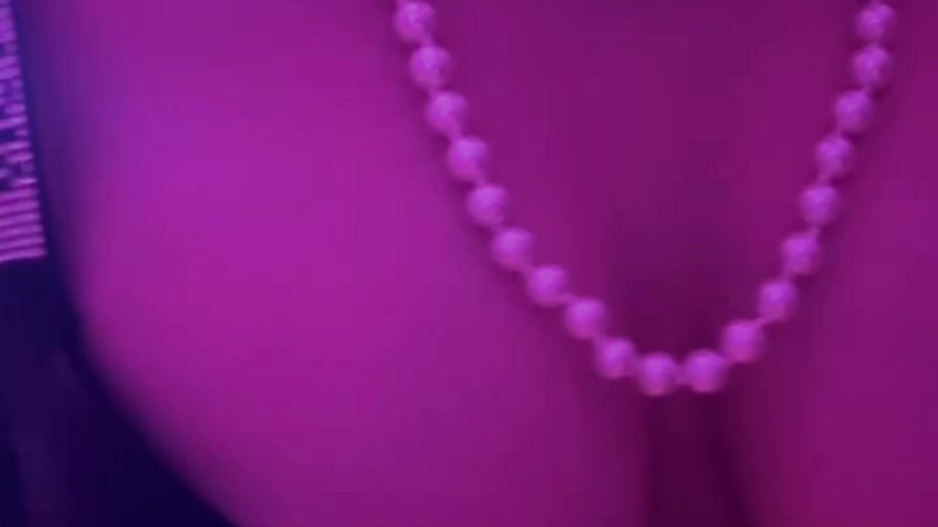 peach - video by YummyTati cam model