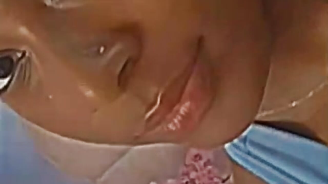 PIERCING NOSE🤭👃🏼 - video by Kendallbleer cam model