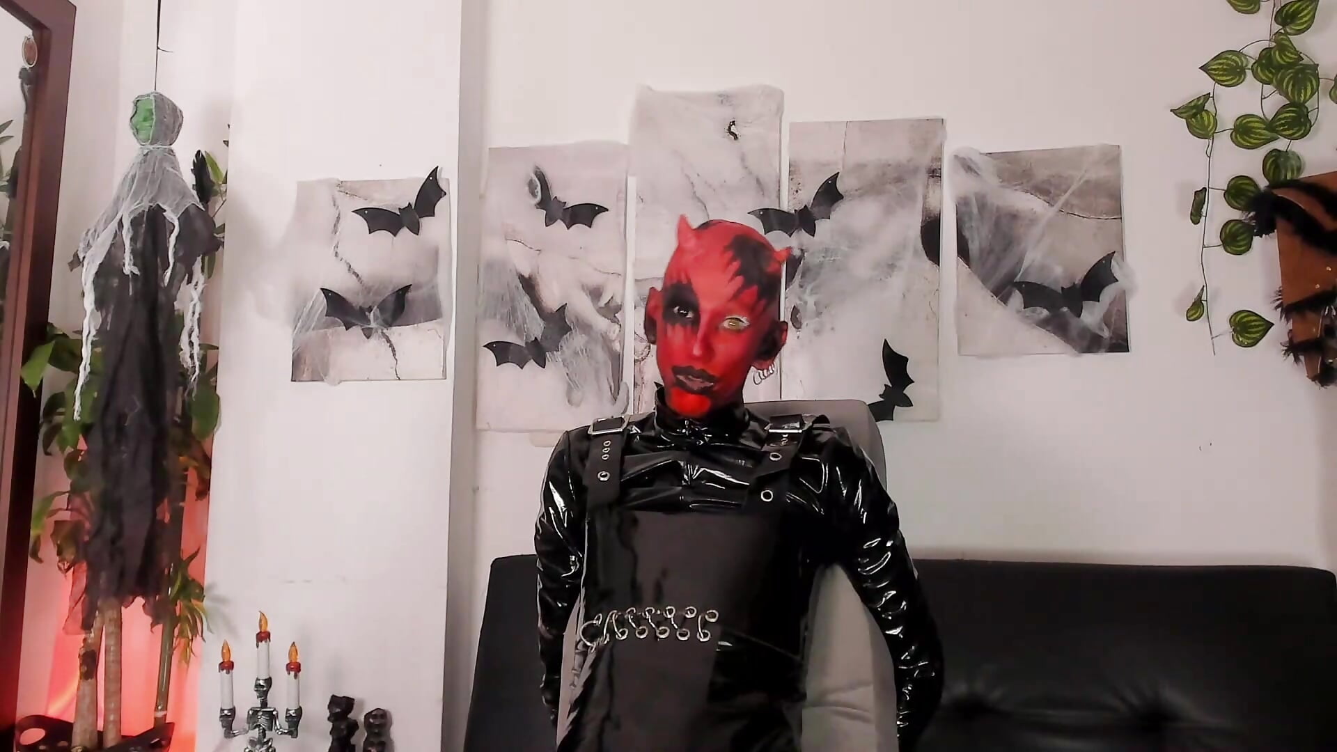 halloween 2025 - video của người mẫu cam cenobitehunt