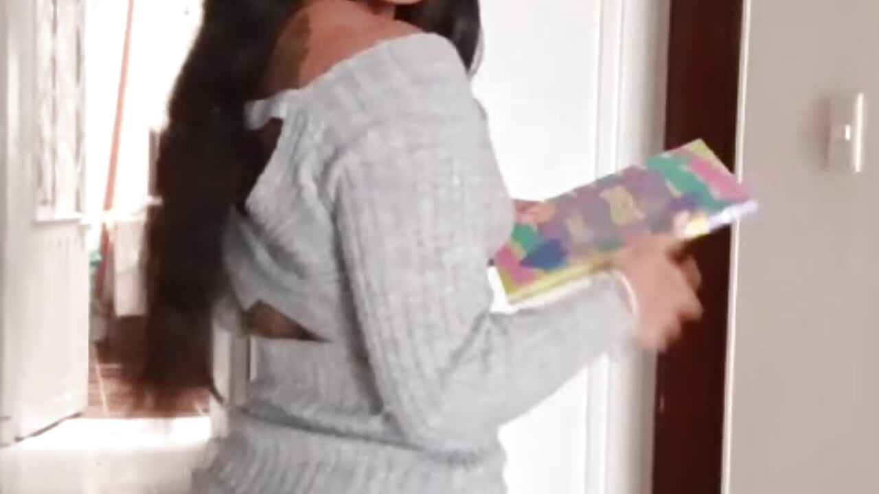 Today I'm feeling sweeter... but also dangerous.🍂🌸 - vídeo de Quiinn_bx modelo de câmara