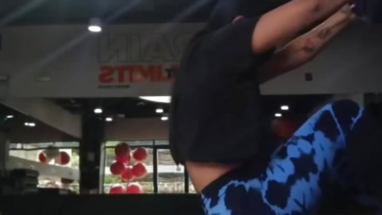 🔥"Flexibility? Only if you teach me to bend however you want."🔥 - vídeo de Quiinn_bx modelo de câmara