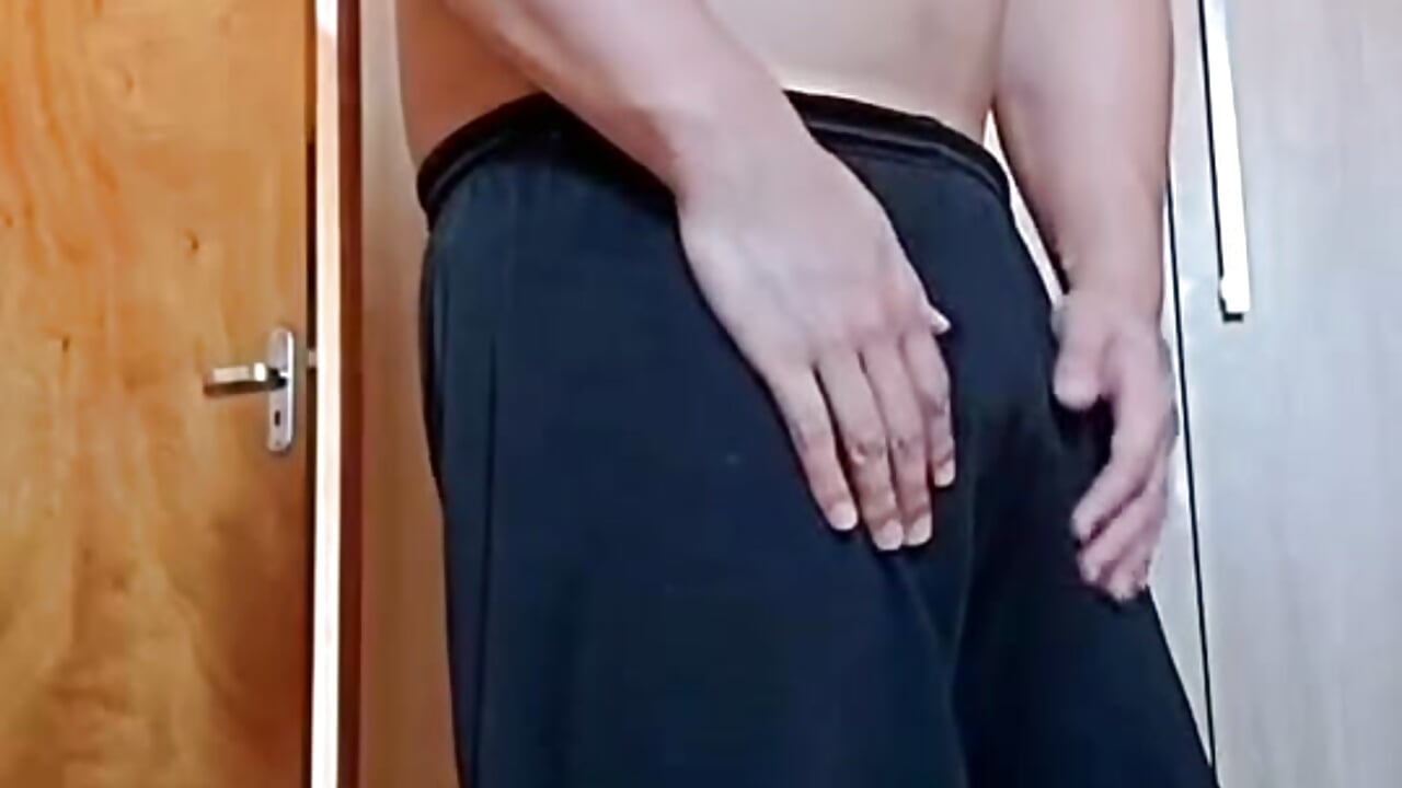 MY ASS COME FUCK – video od webkamerové modelky awesometeacher33