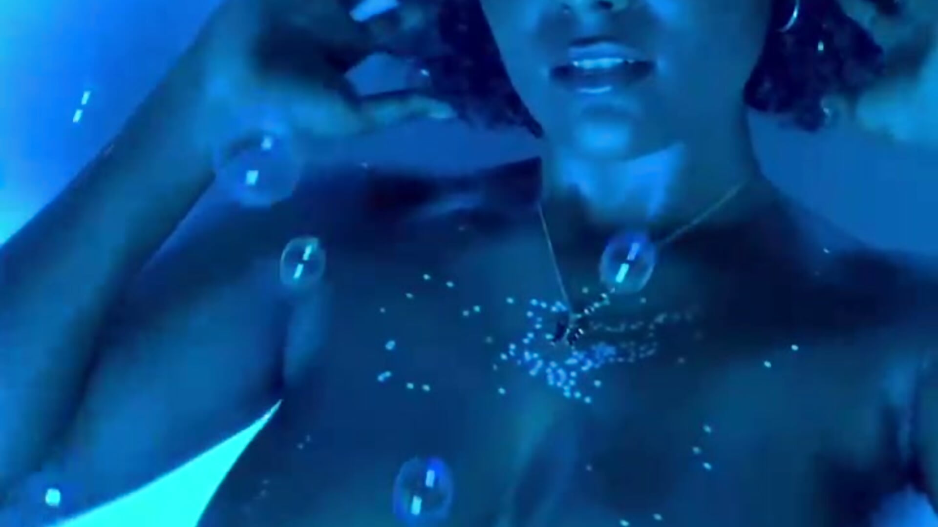 Blue in my room 💙 - video by Coral_Lise cam model