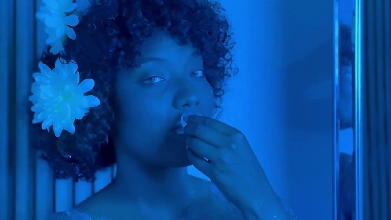 Cold like ice until you Probokas - video by Coral_Lise cam model