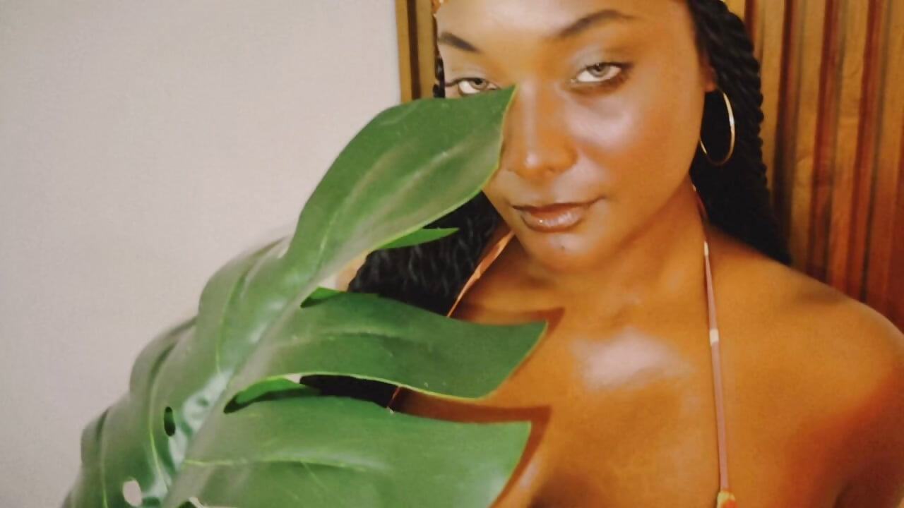 Tell me what you want ... and let me make it 😈💦 - video by Coral_Lise cam model