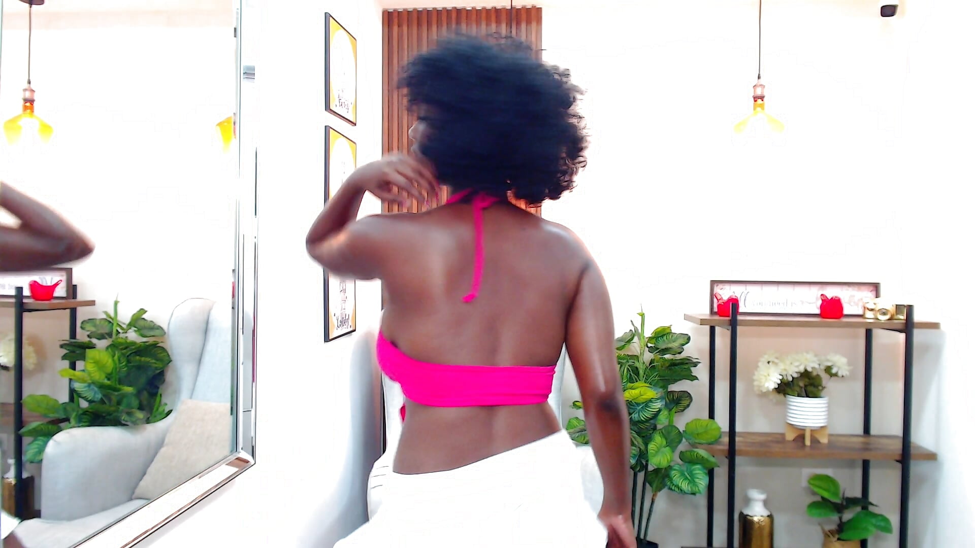 Let's dance haha - video by Coral_Lise cam model