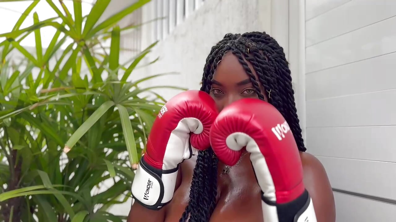 My skin color is strength and passion - video by Coral_Lise cam model