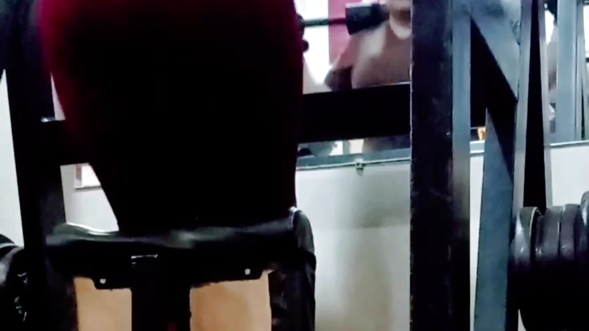 Rutina en el Gym - video by Chizuqui25 cam model