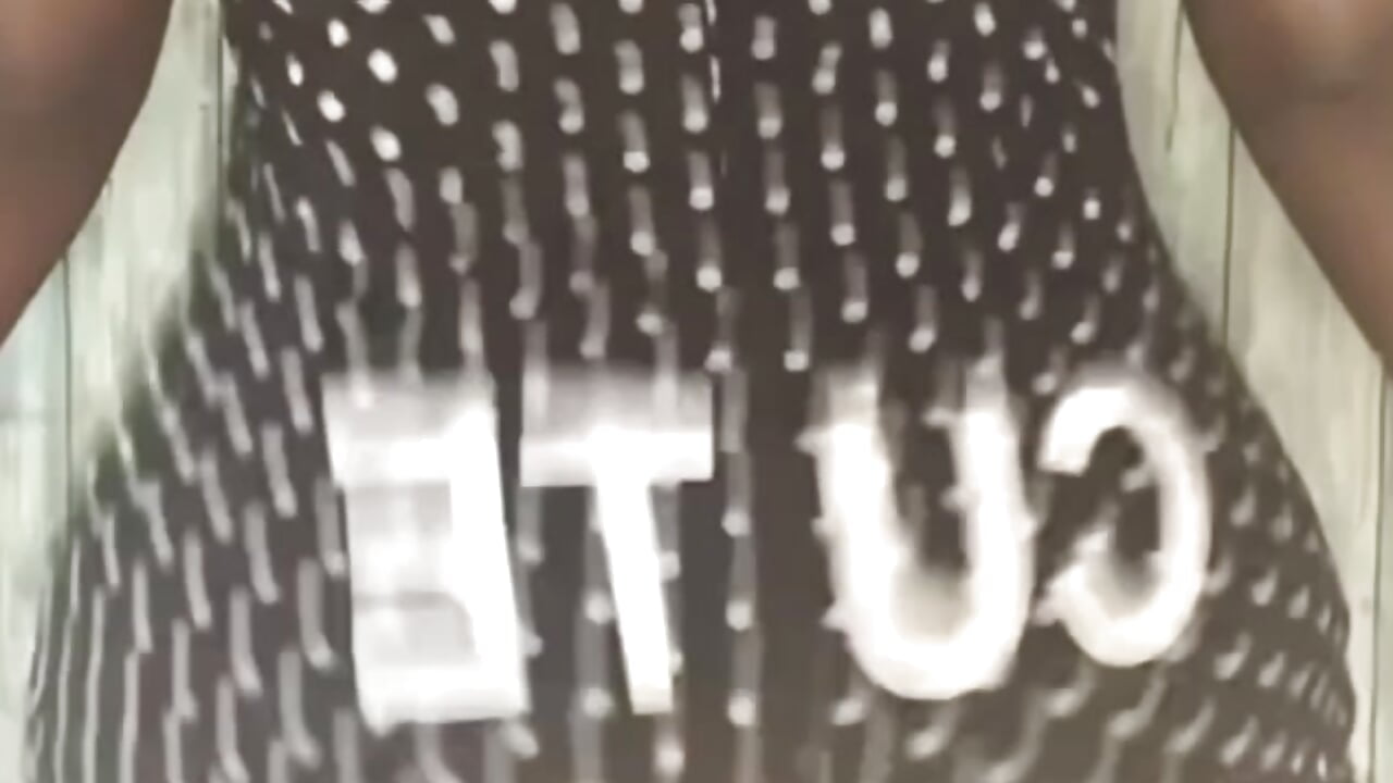 PHAT 🍑 - video by urgeminibrat cam model