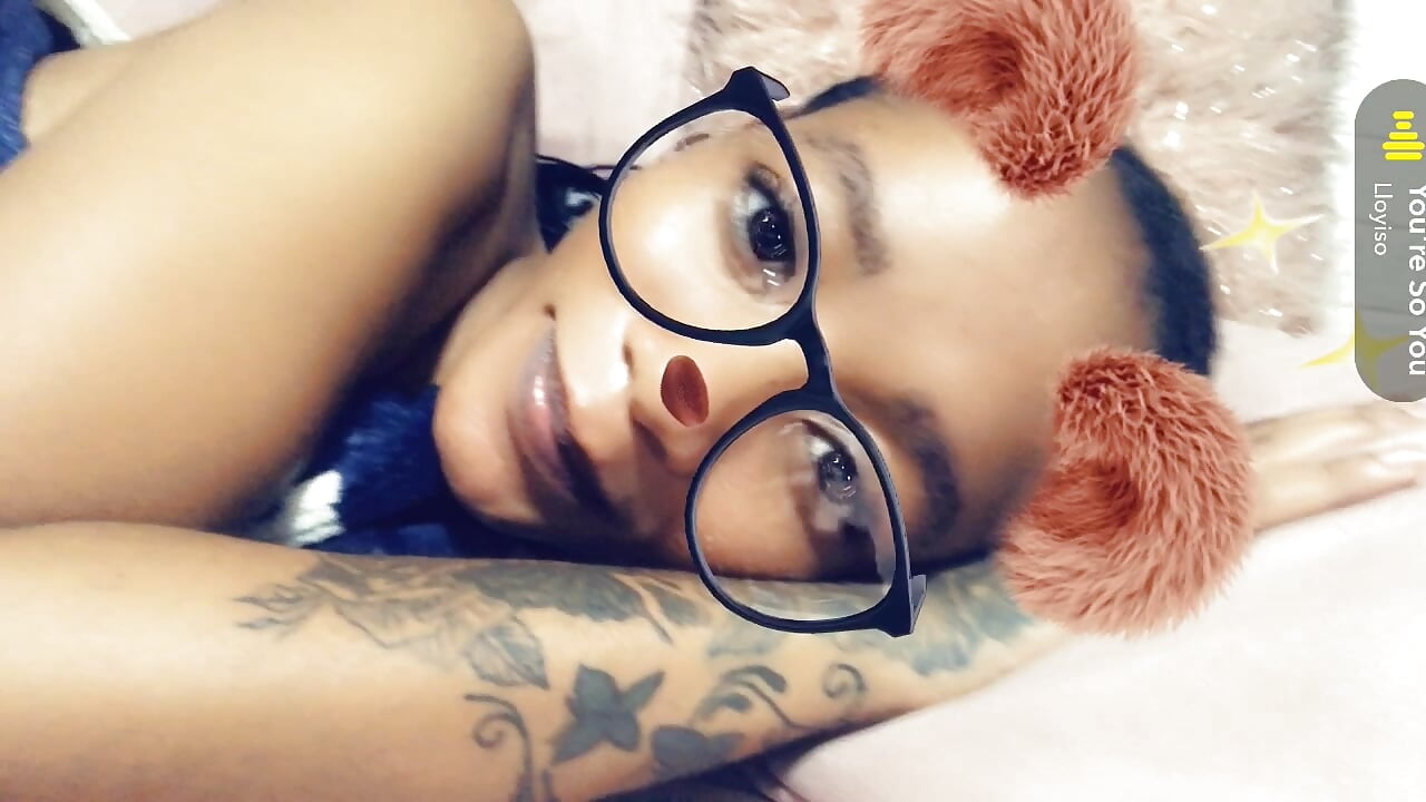 Cutesy🥹❤️ - video by Miss__Mandy cam model