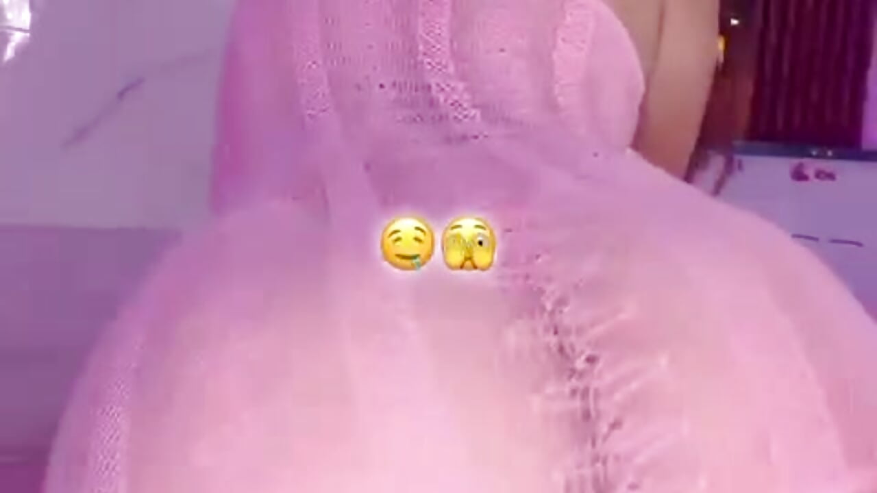 Twerking time ! — filmik Sofi_cutiee, modela(-lki) na kamerkach