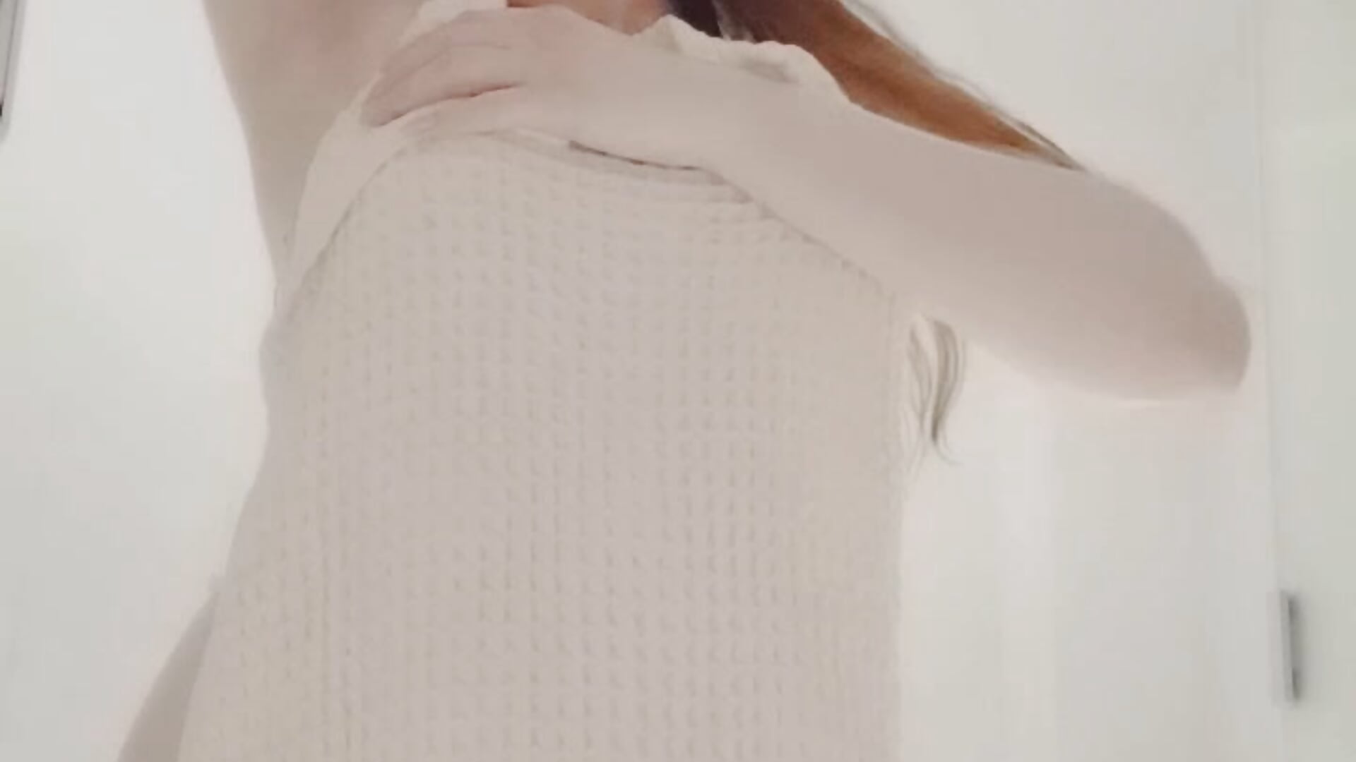 I love the spa - vidéo du modèle de showcams ConstanceHelms