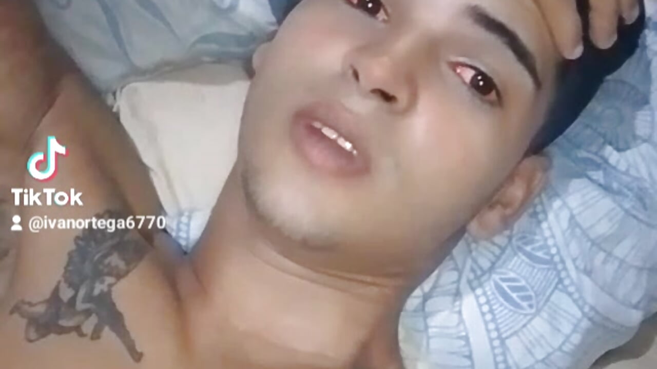 watermark-2025-05-22-192227566 - Vídeo de 317894, modelo de vídeos