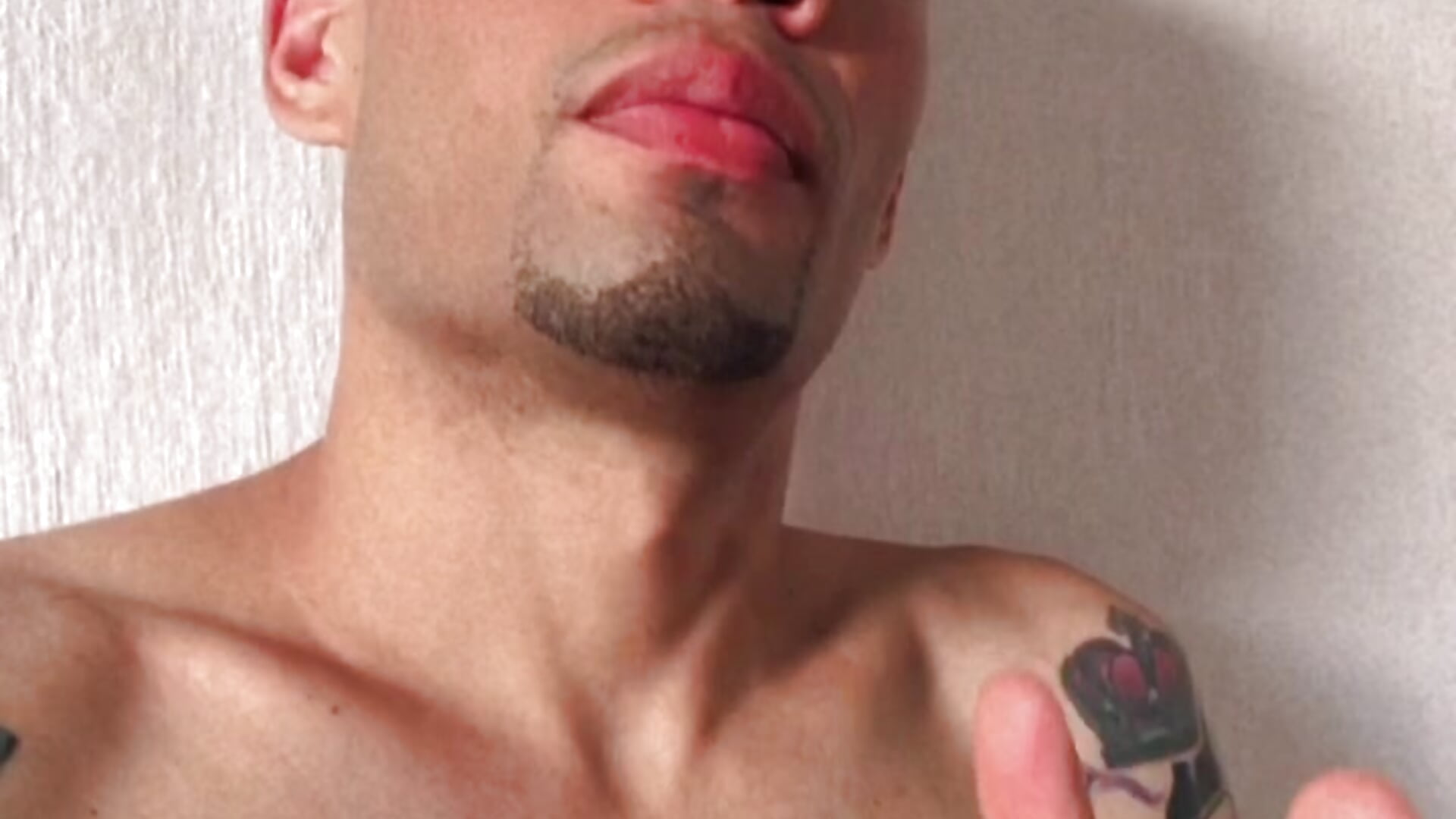 7cc92f6f5ce34df7b41390b1fb6cb776－カメラキャストのHenriquePhnの動画