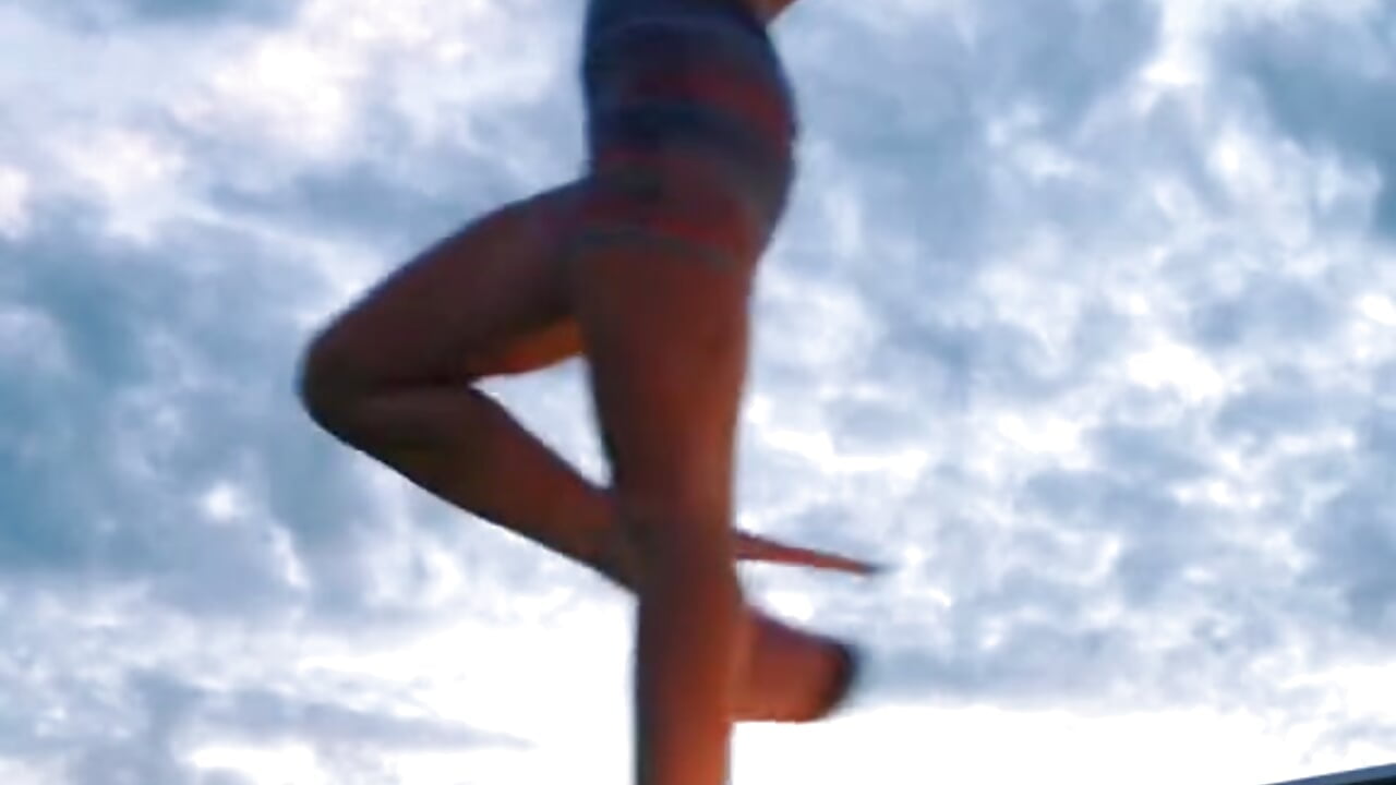 A rooftop in oslo - video by missninasparkle cam model