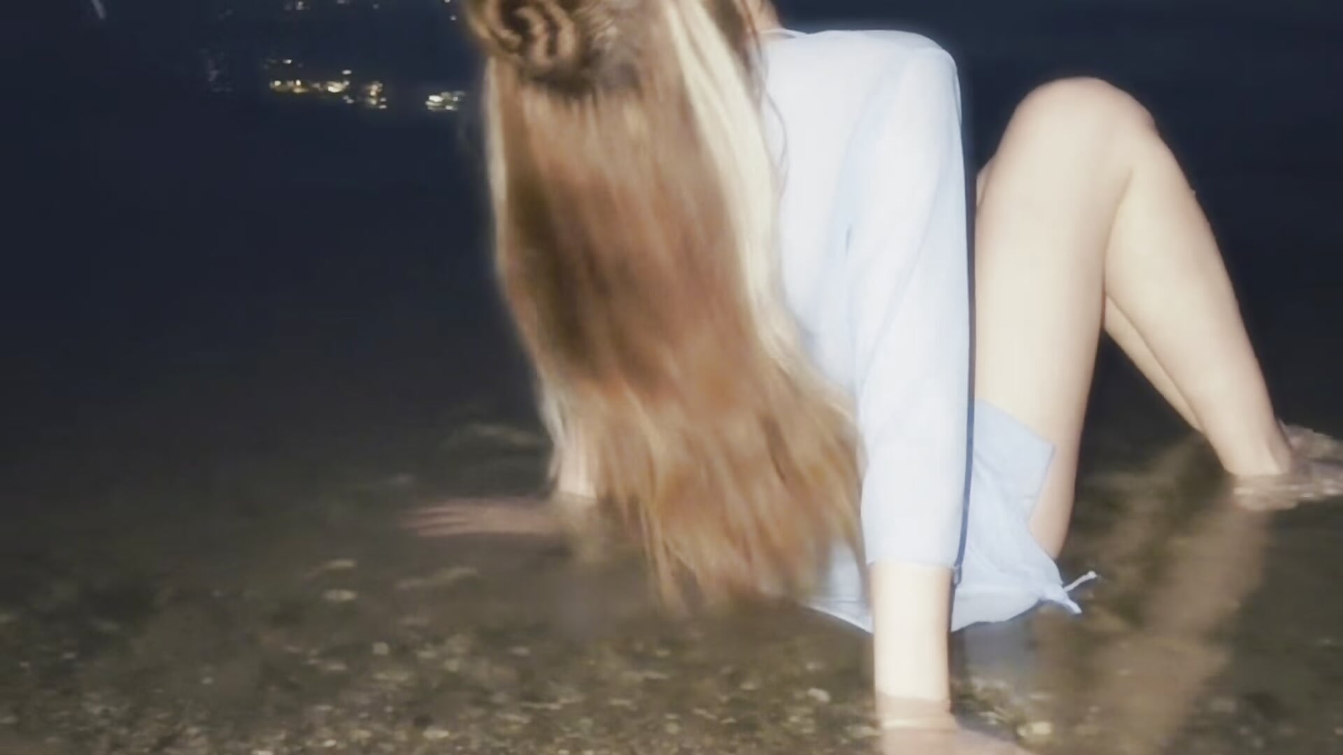 sea and Kitti – video modela na kameri Kitti__