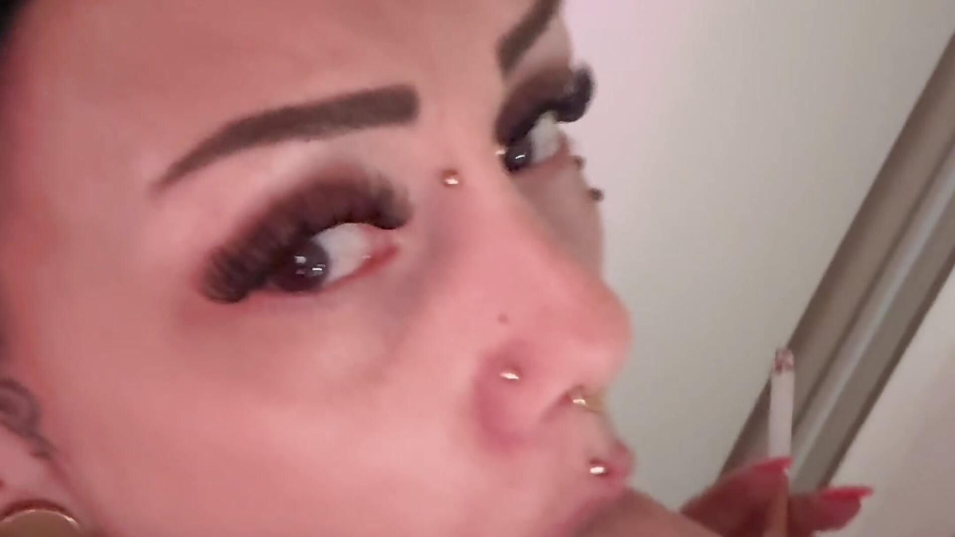 Smoking Blowjob Dildo😈 - video by xxveraa_vibe cam model