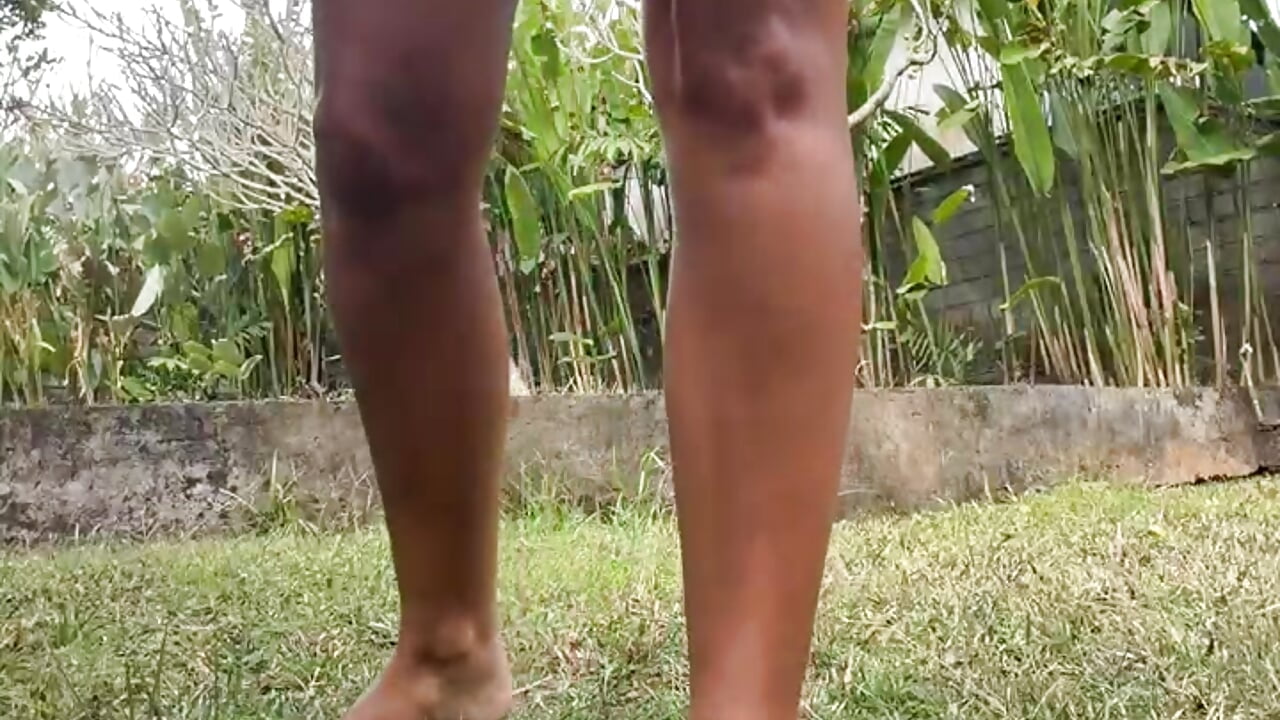 Walk naked feet on grass so hot play