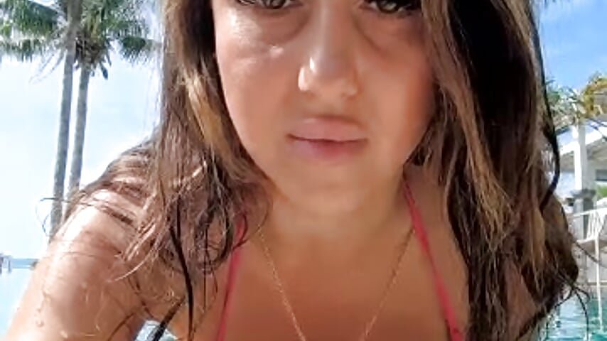 Beautiful in Pool - video by Bella-Grace cam model