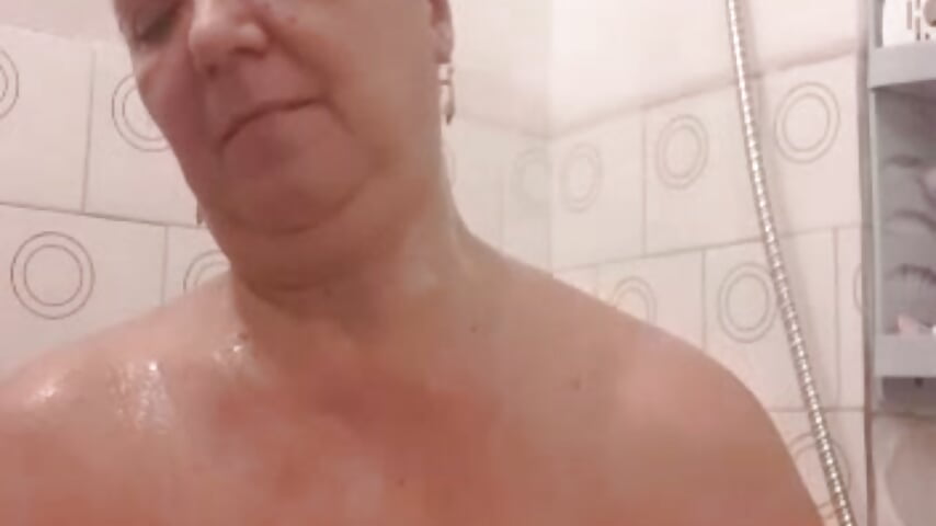 shower show - vídeo de QueenPammy1