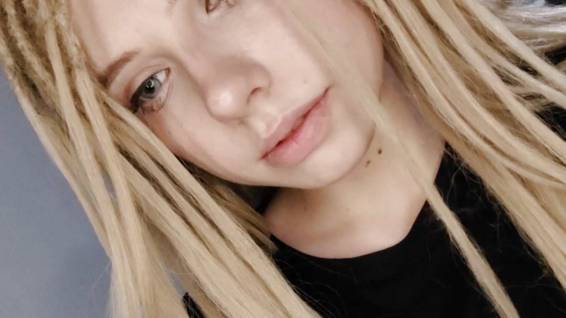 Girly - video by EdenLen cam model