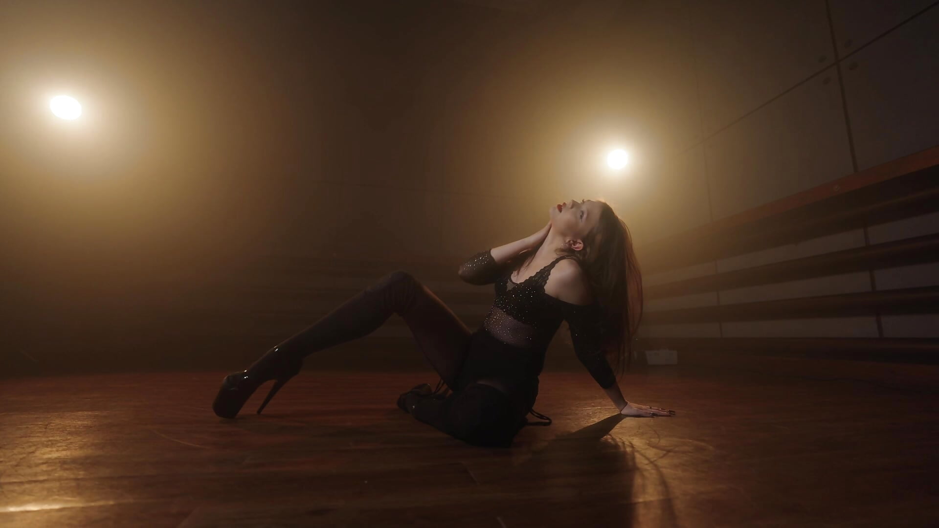 Sexy dance - วิดีโอโดย GinnyBlacky โมเดลแคม