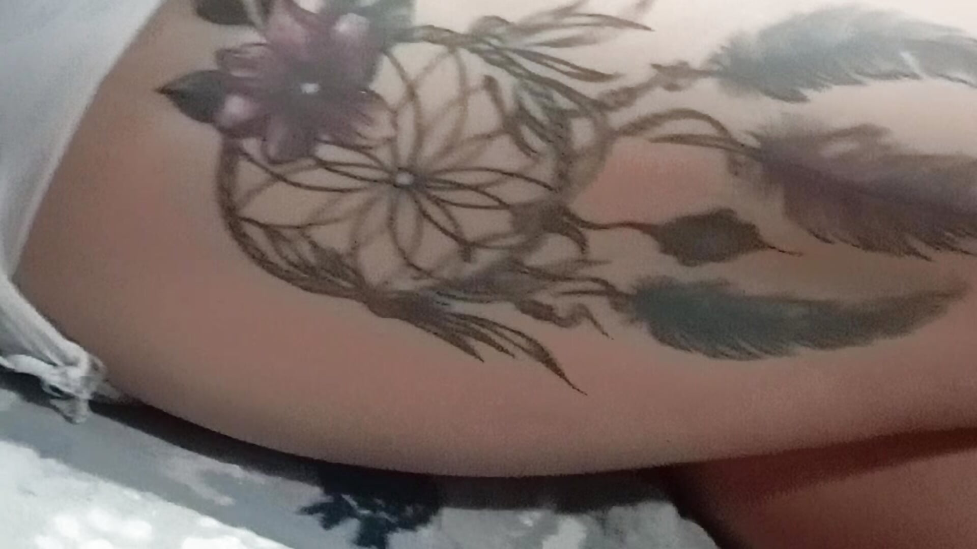 Hermosos tatuajes - video by perversumm cam model