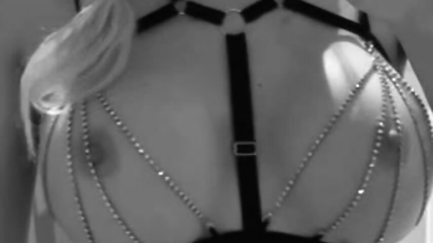 Hi hi - video by PoppyPlayful cam model