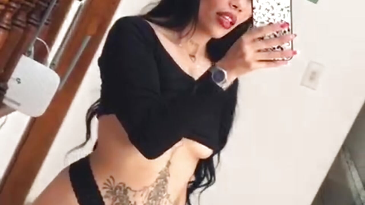 saludito– Danna_williamss kameramodell videója