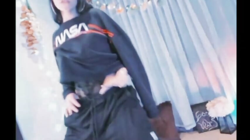 Sexy Dance - video by Gia_Blair cam model