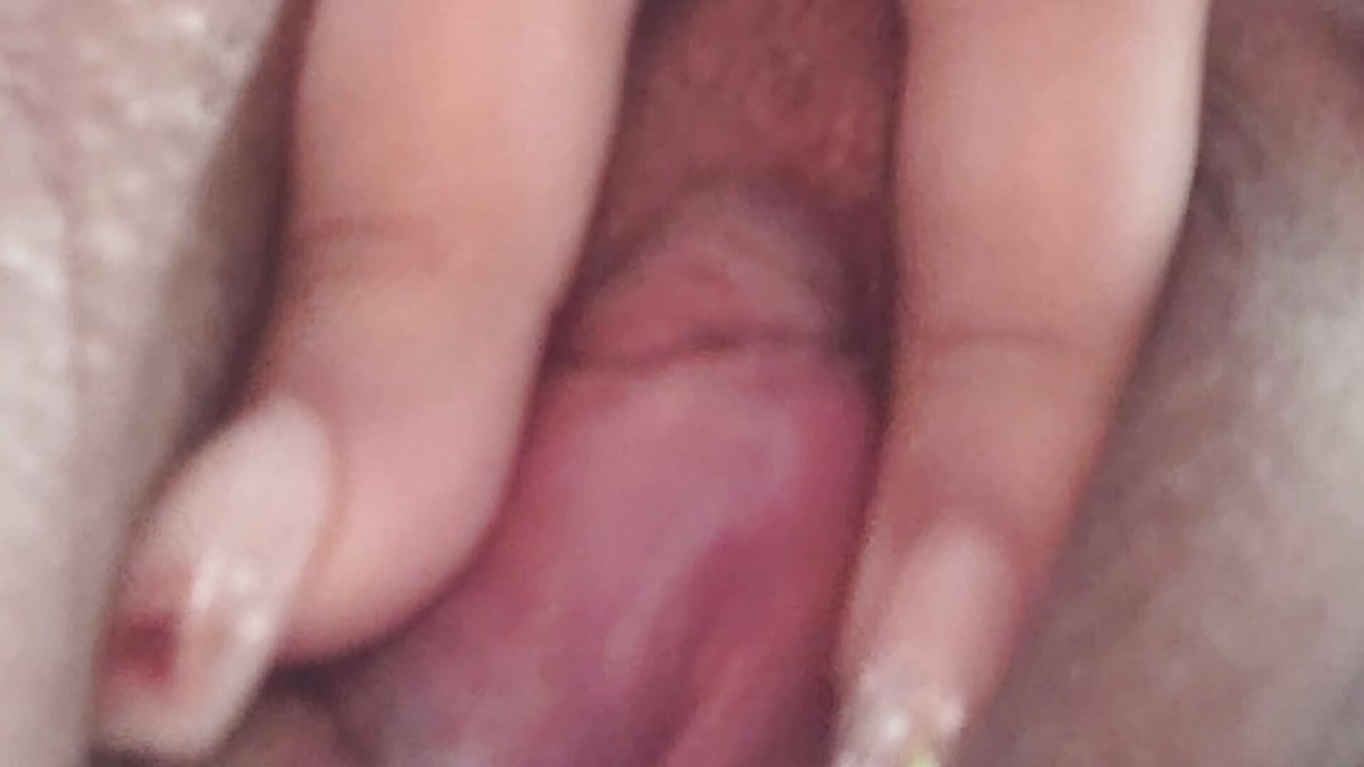 I love it when you caress me 🤤