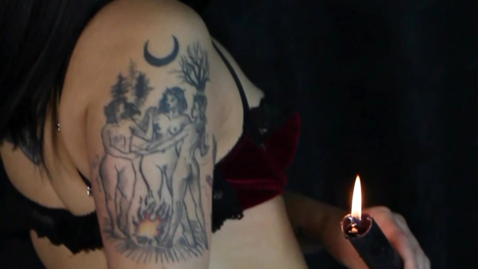 Wax Play 💜🕯️ - video by KARINNA__RAVEN cam model