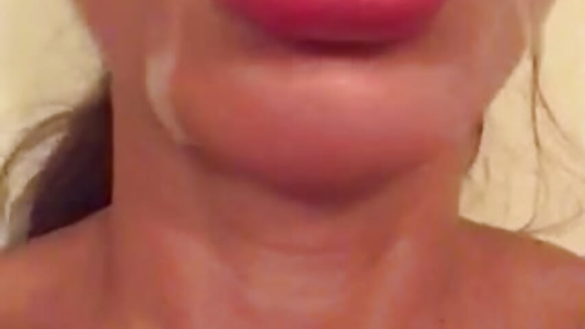 facial cumshot - vídeo de ErikaBird modelo de câmara