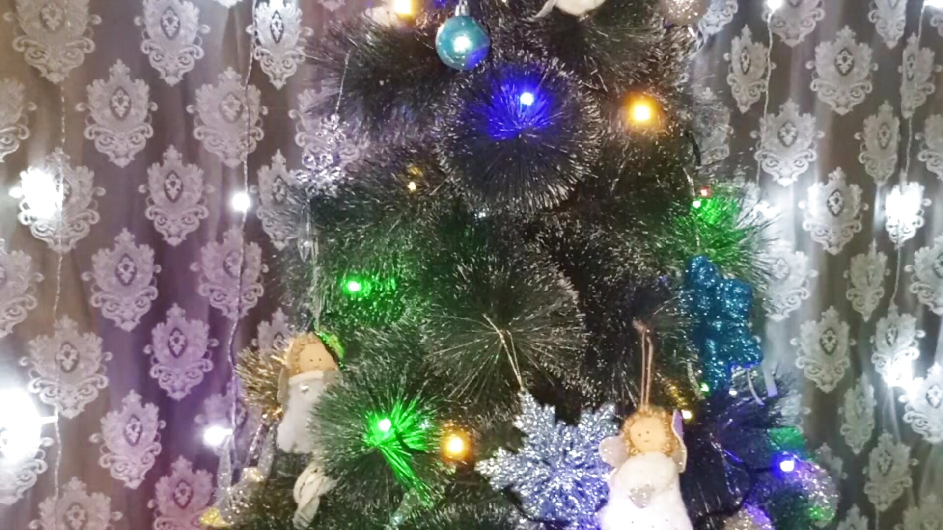 Happy New Year 🎄 - video by Lucky_Lana cam model